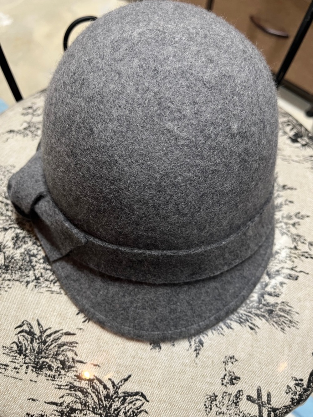 D&Y Gray Wool Cloche Hat